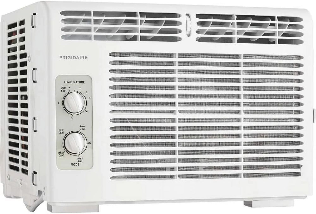 White 5000 BTU Window Air Conditioner U809