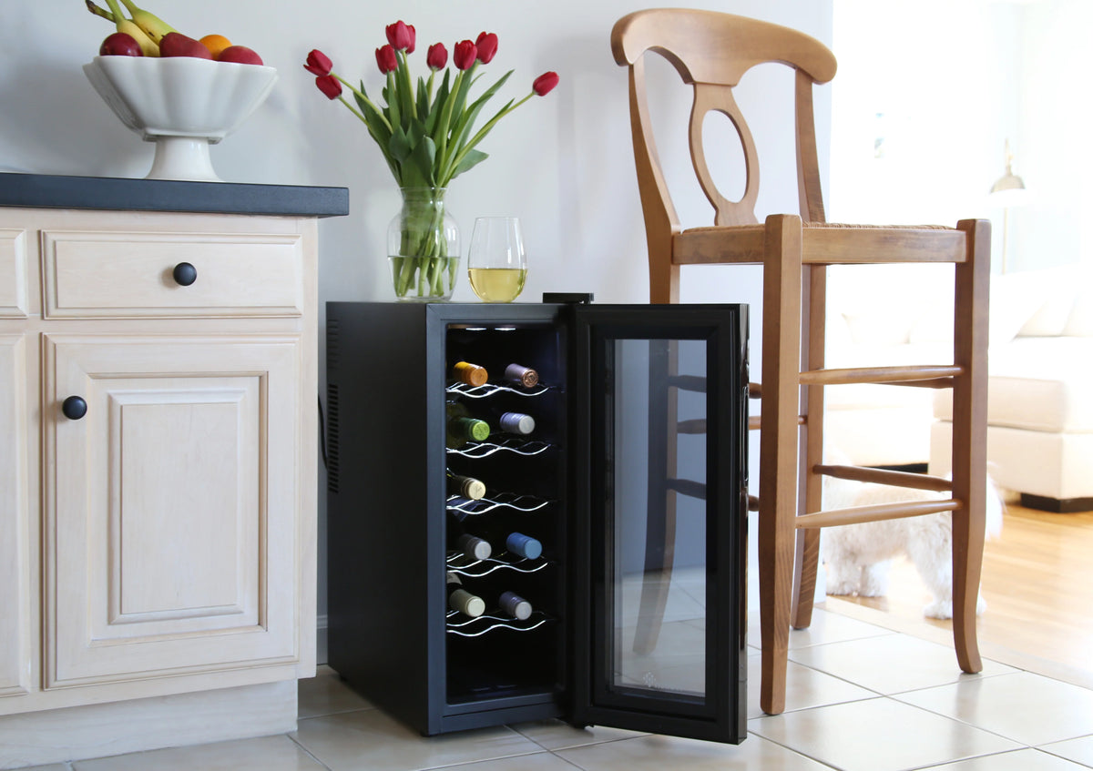 12 Bottle Thermoelectric Freestanding Wine Cooler Black P55241
