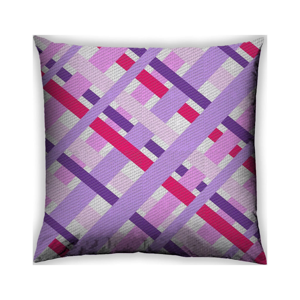 Square Patterned Throw Pillow X550407