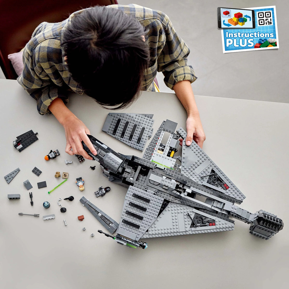 Buildable Starship with Minifigure and Droid F983
