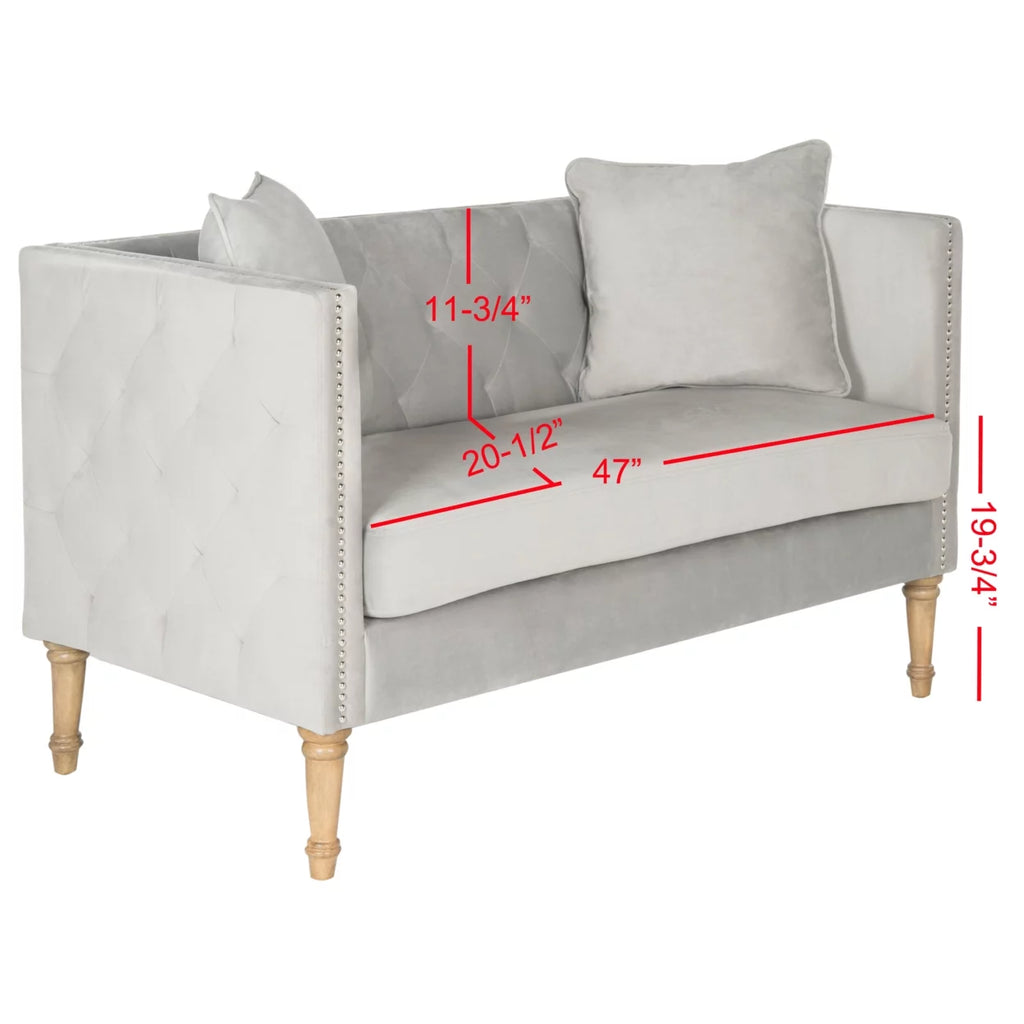 Grey Tufted Settee With Pillows V622