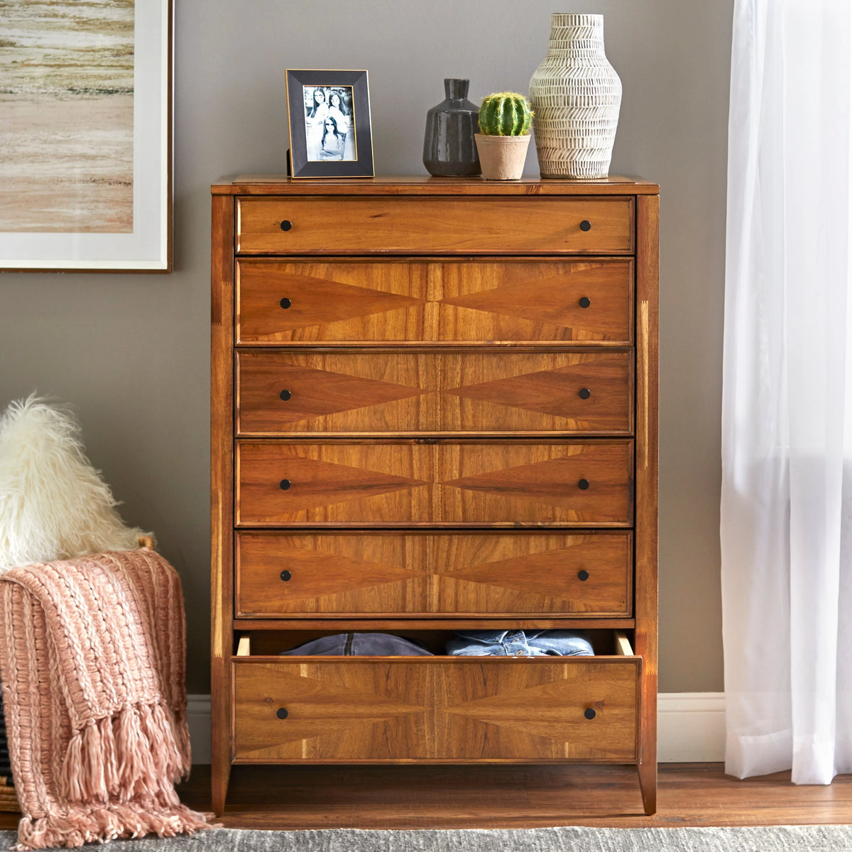 6-Drawer Chest H515