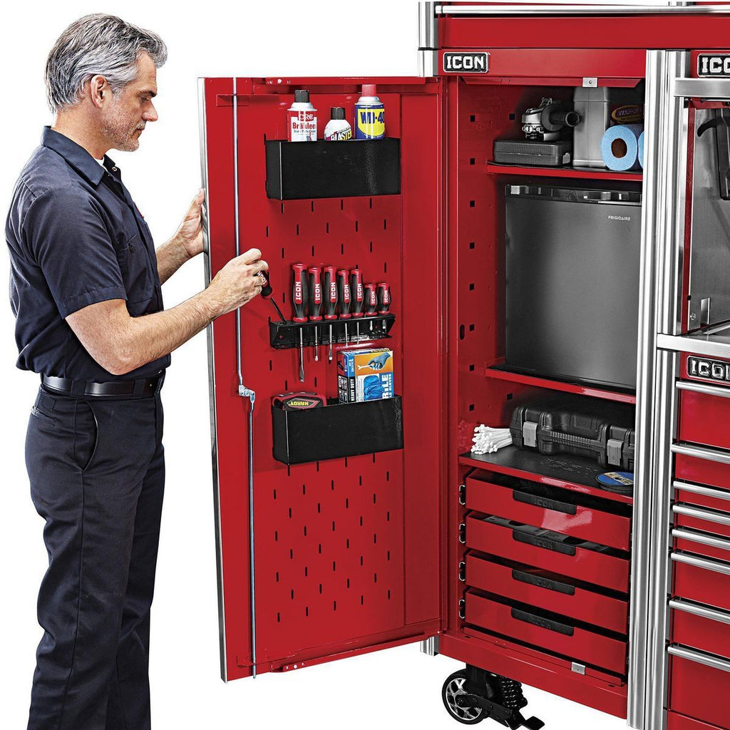 28 in. End Locker B135239