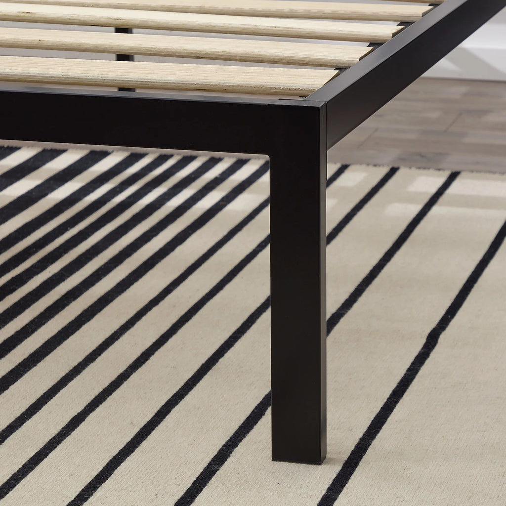 Black Metal Platform Bed with Headboard Z948913
