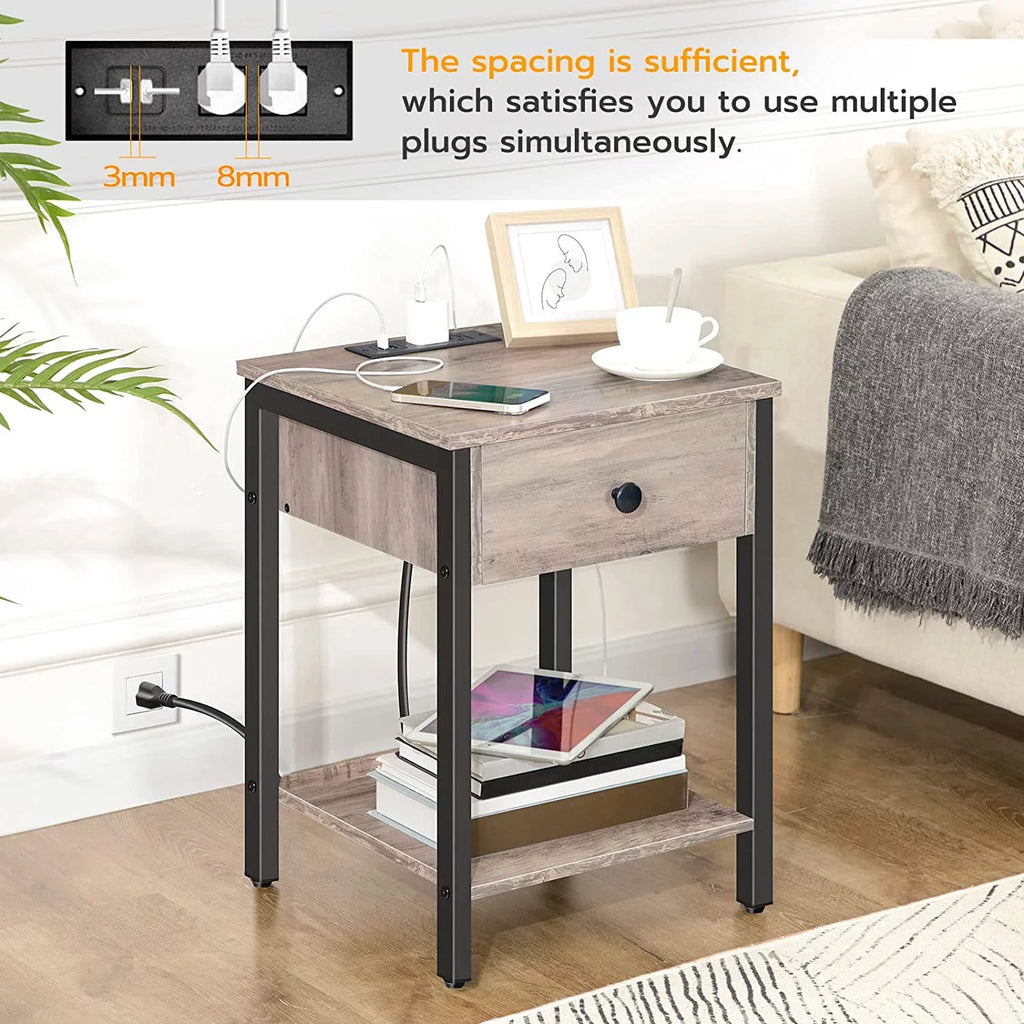 Set of 2 Nightstands with Charging Station & USB Ports D841224