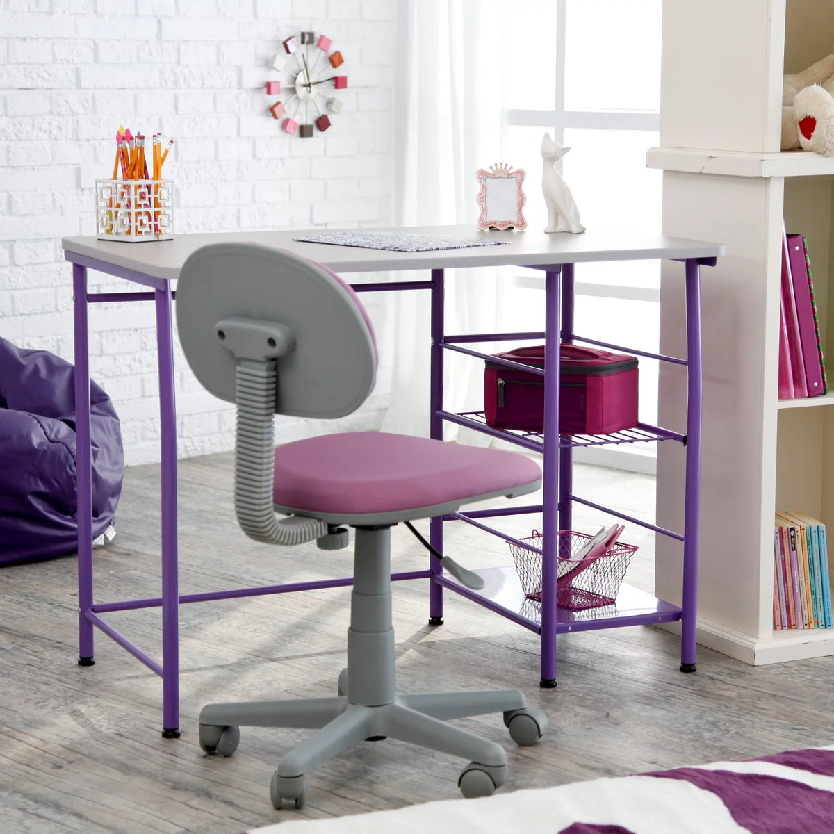 Portable Writing Desk P33916