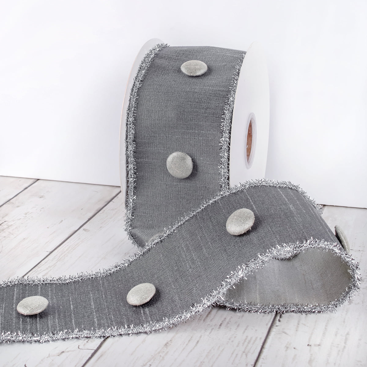 Silver 3 in Ribbon L227