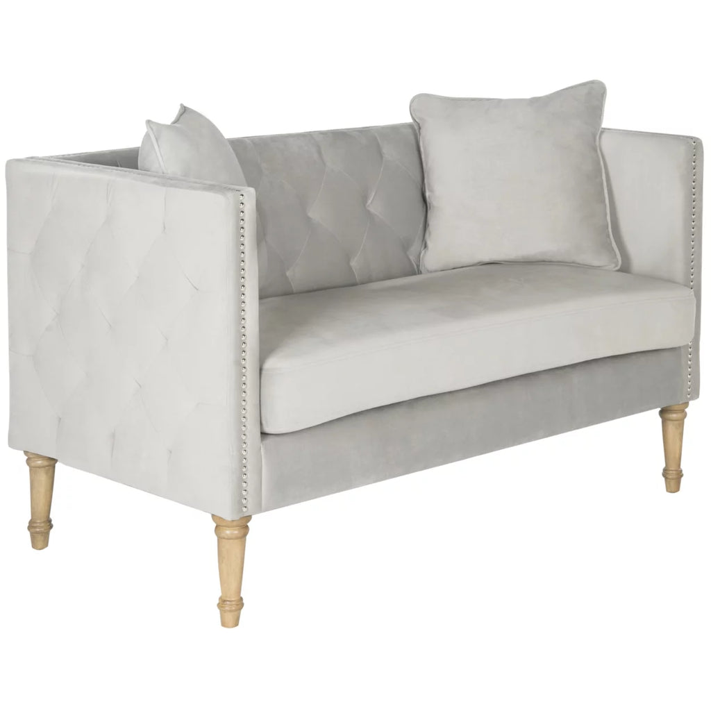 Grey Tufted Settee With Pillows V622